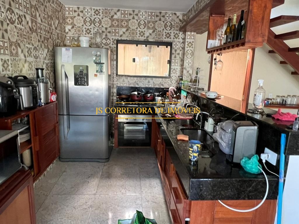 Casa à venda com 2 quartos, 268m² - Foto 11