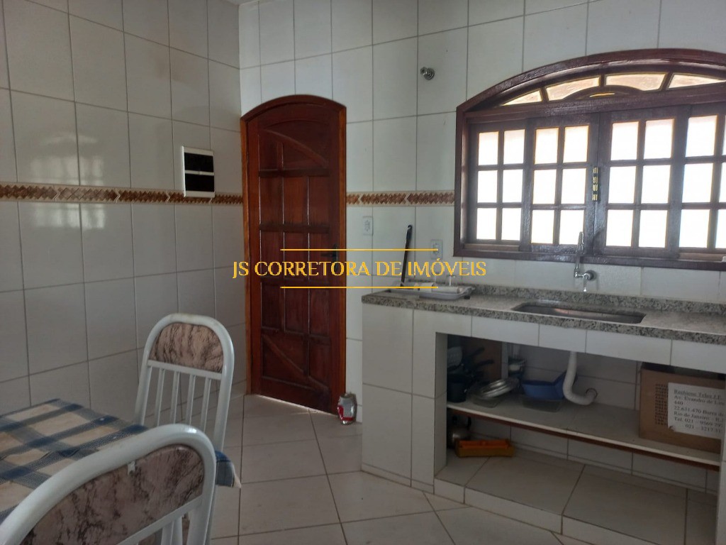 Casa à venda com 3 quartos, 250m² - Foto 5