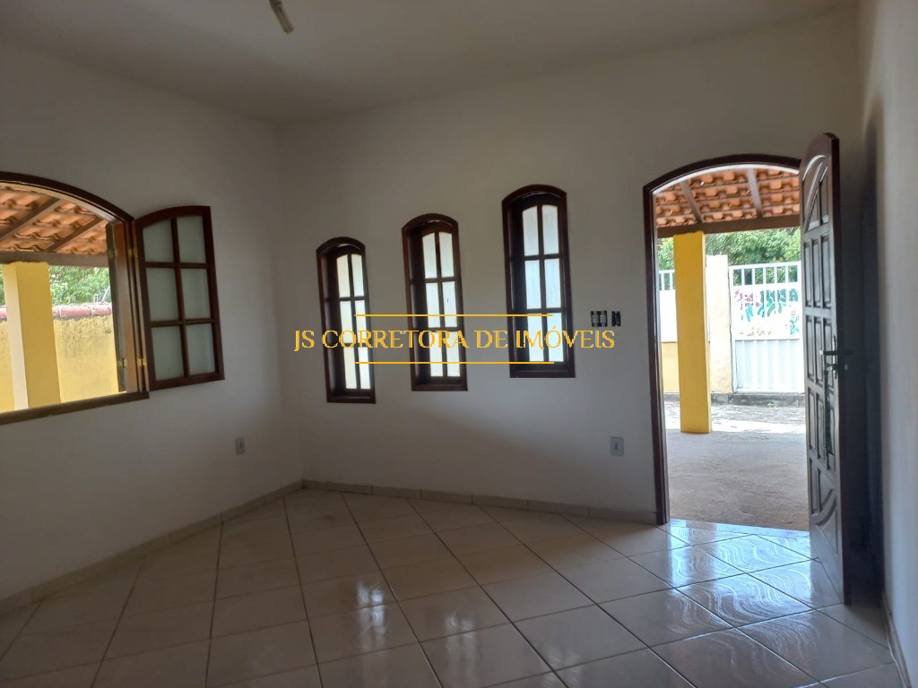 Casa à venda com 3 quartos, 250m² - Foto 3