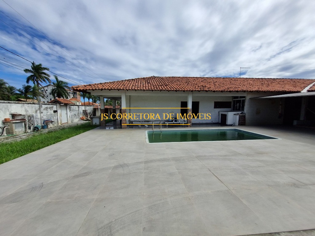 Casa à venda com 7 quartos, 900m² - Foto 1