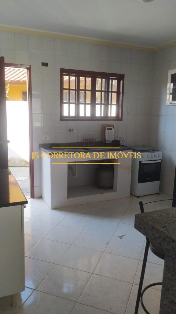 Casa à venda com 2 quartos, 200m² - Foto 5