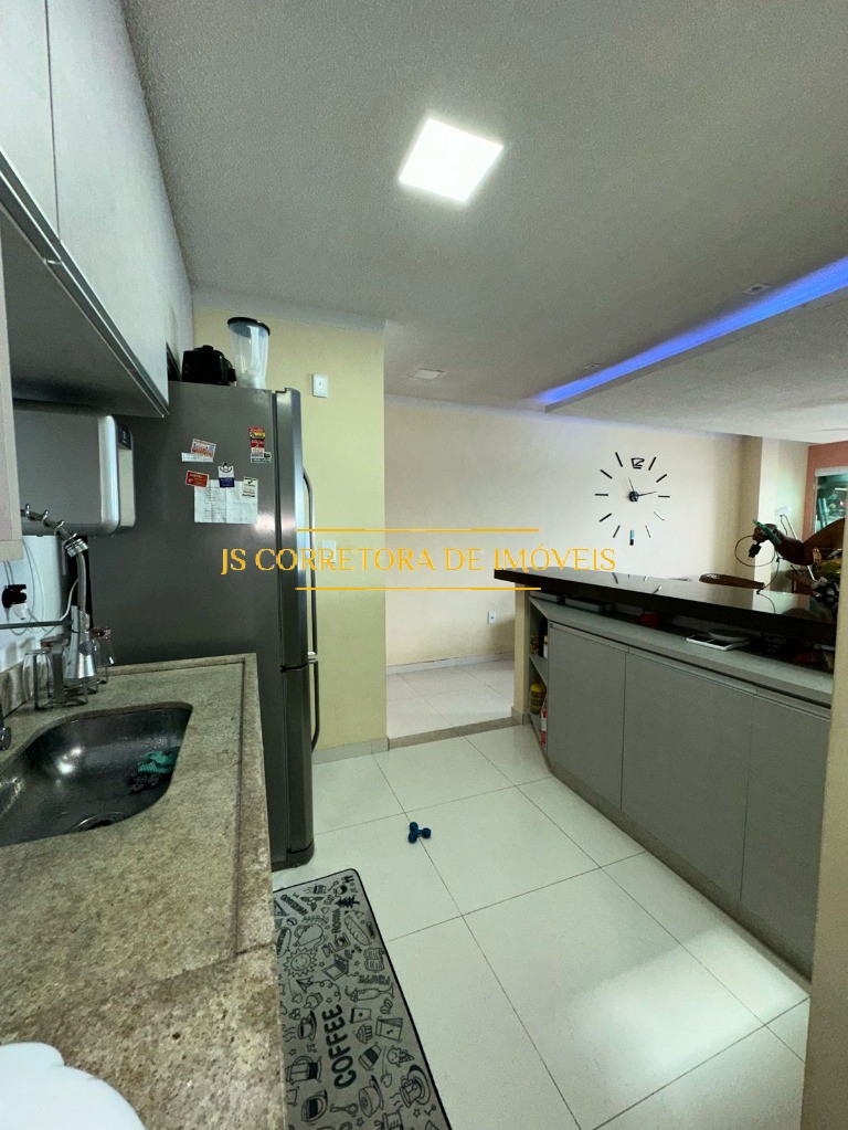 Apartamento à venda com 2 quartos, 110m² - Foto 4