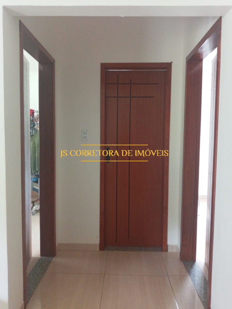 Casa à venda com 1 quarto, 450m² - Foto 12