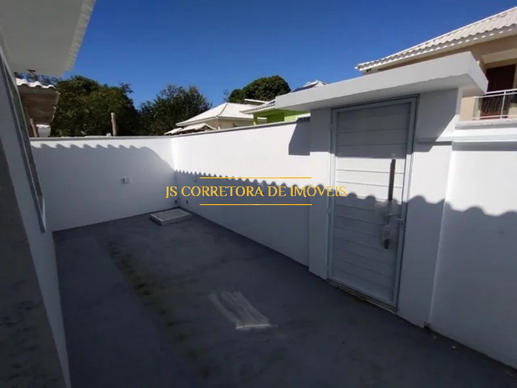 Casa à venda com 2 quartos, 225m² - Foto 2