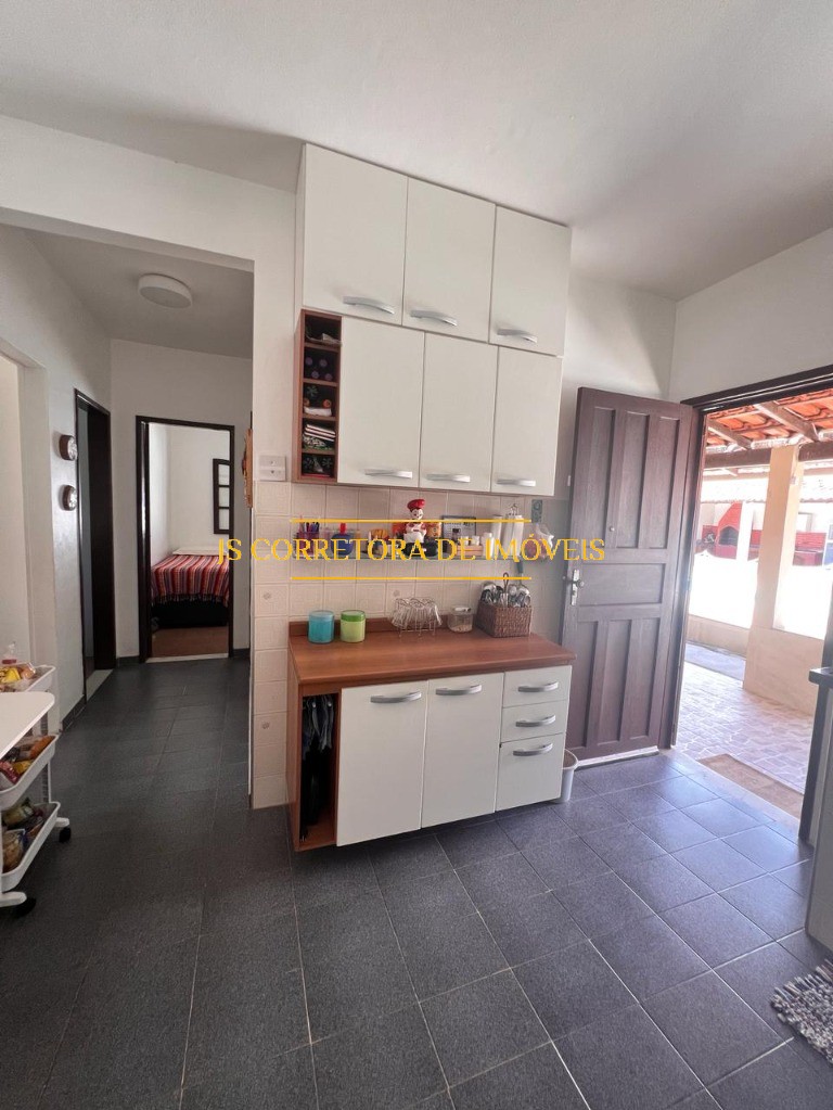 Casa à venda com 3 quartos, 269m² - Foto 21