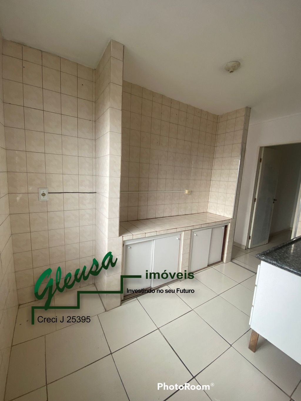 Apartamento à venda com 2 quartos, 50m² - Foto 3