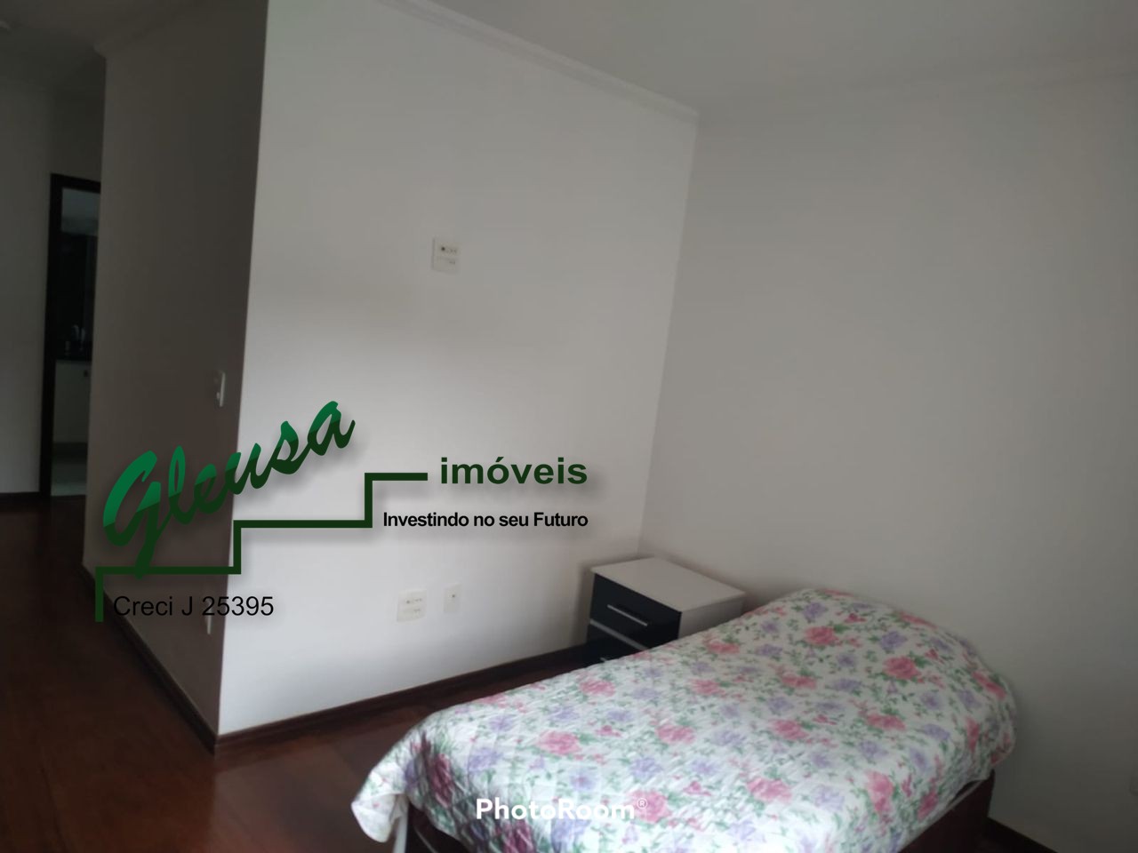 Casa à venda com 5 quartos, 287m² - Foto 11