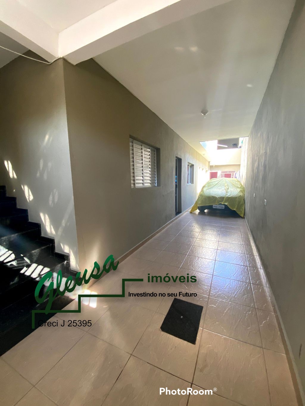 Casa à venda com 5 quartos, 150m² - Foto 2