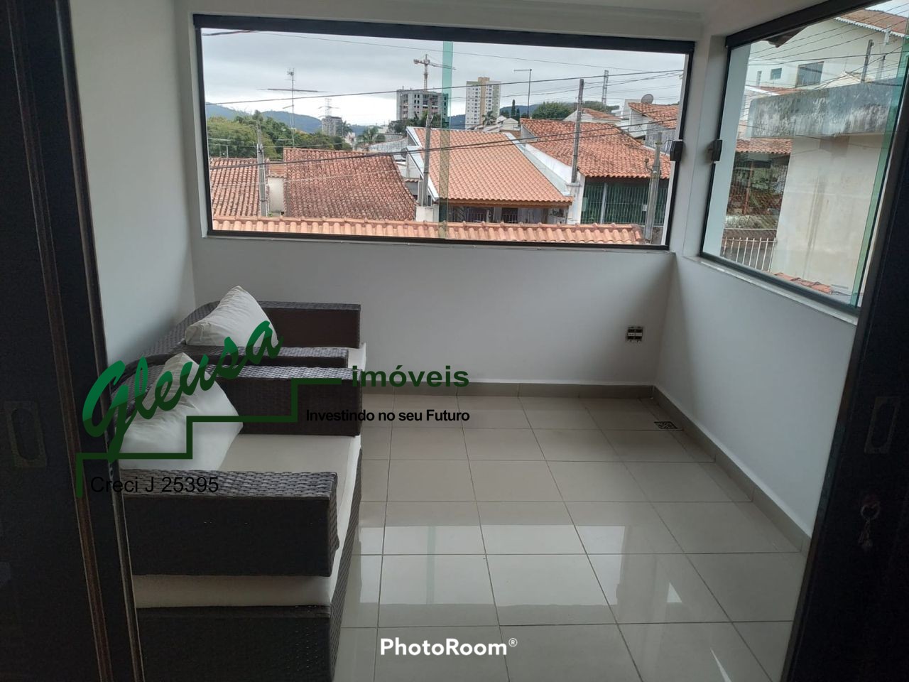 Casa à venda com 5 quartos, 287m² - Foto 10