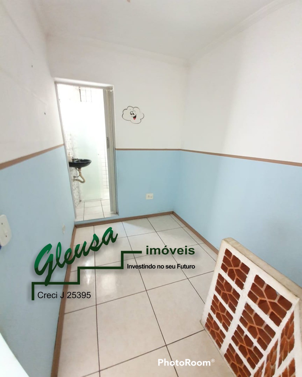 Casa à venda com 4 quartos, 90m² - Foto 16