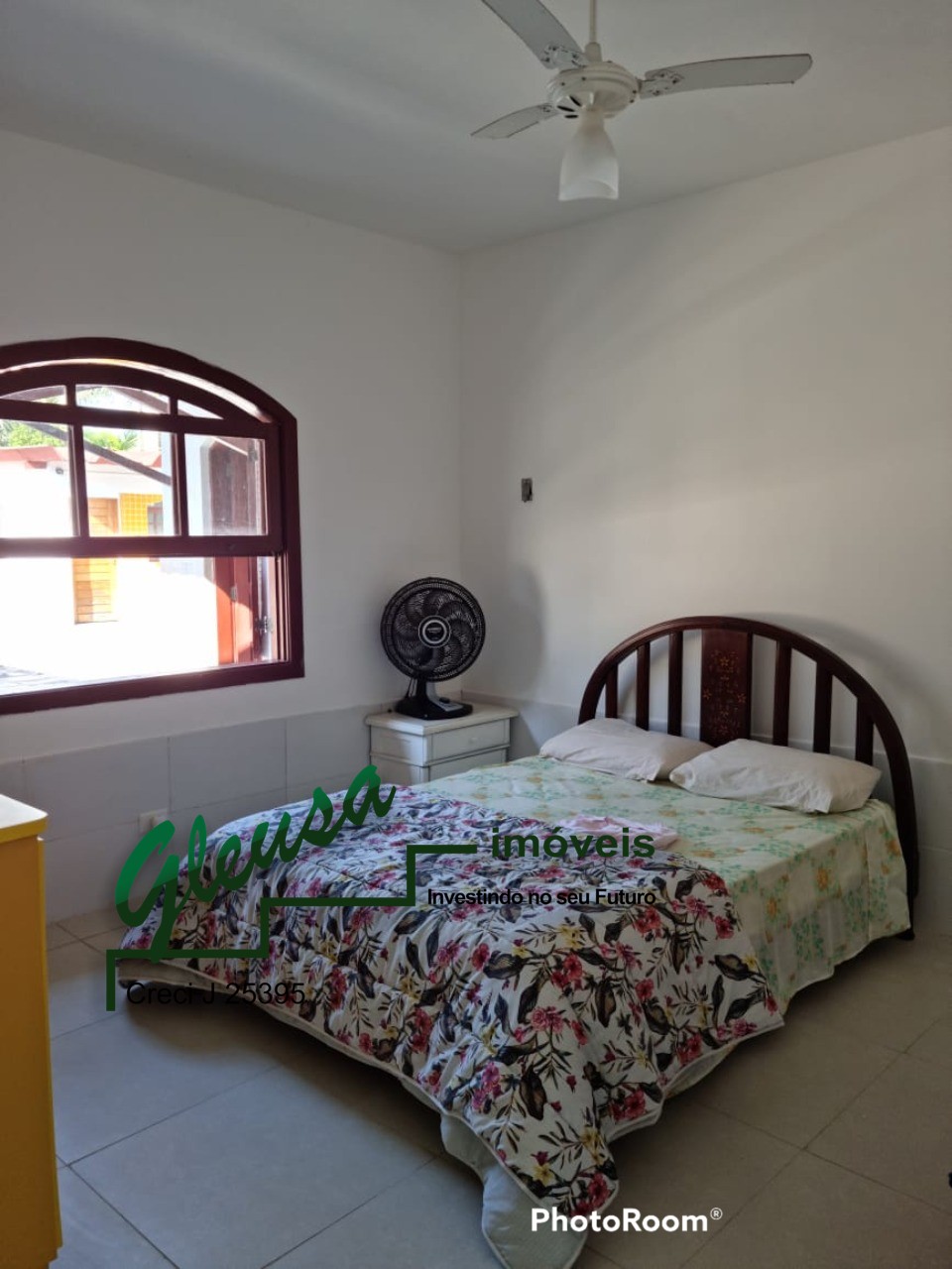 Casa à venda com 3 quartos, 240m² - Foto 12