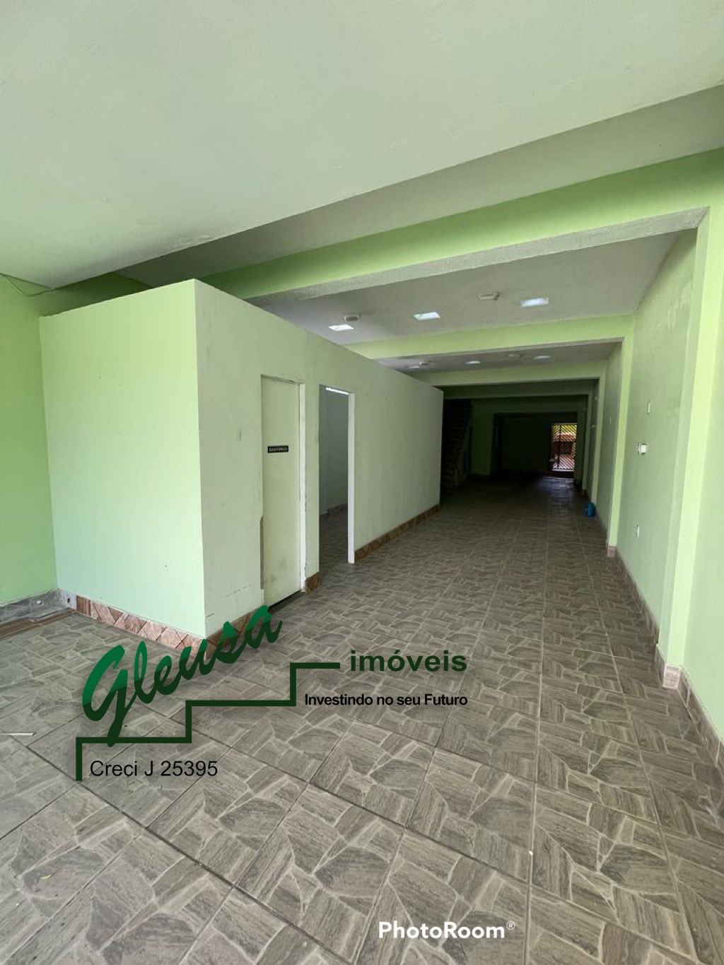 Prédio Inteiro à venda com 3 quartos, 70m² - Foto 32