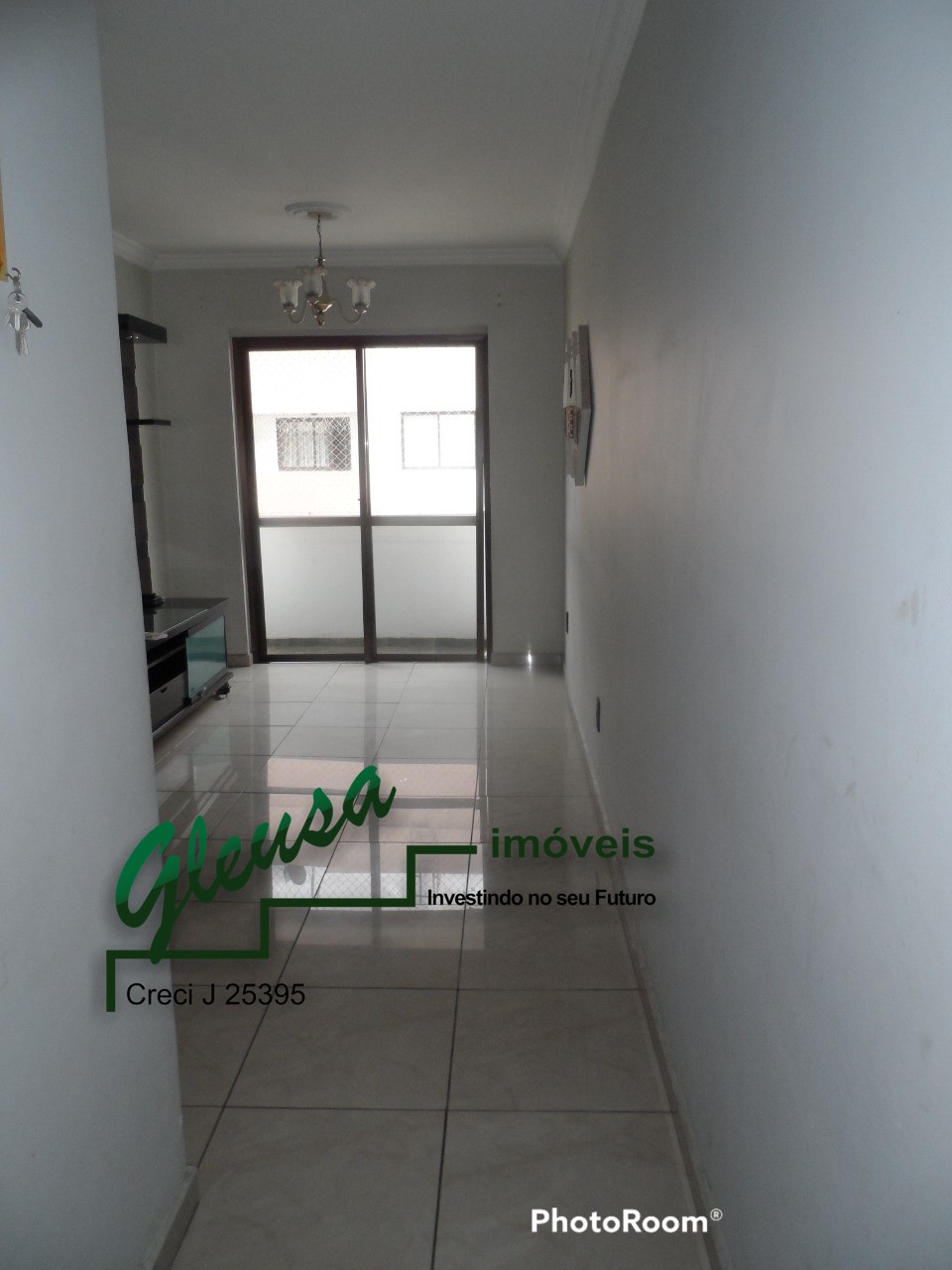 Apartamento à venda com 3 quartos, 65m² - Foto 2