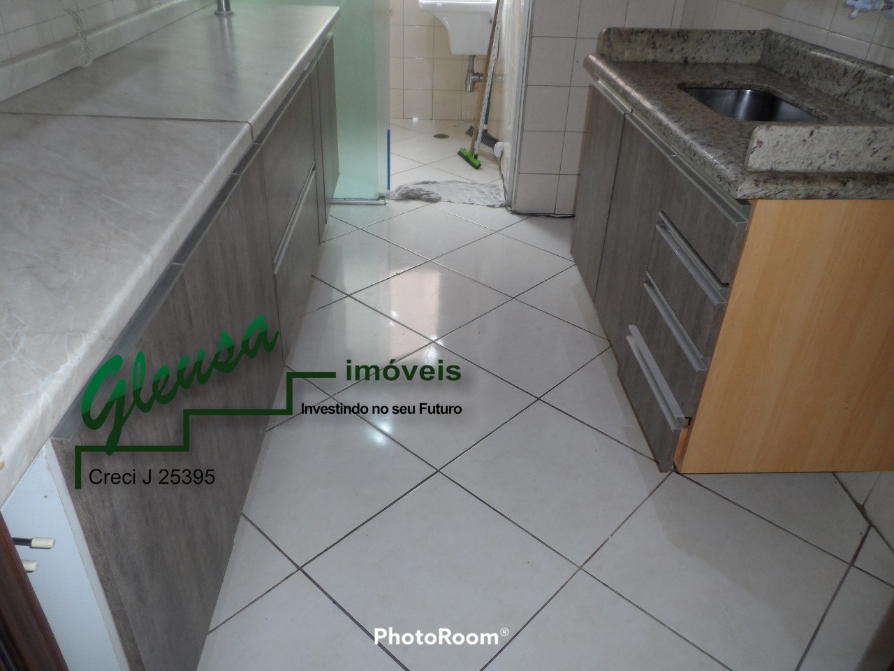 Apartamento à venda com 3 quartos, 65m² - Foto 10