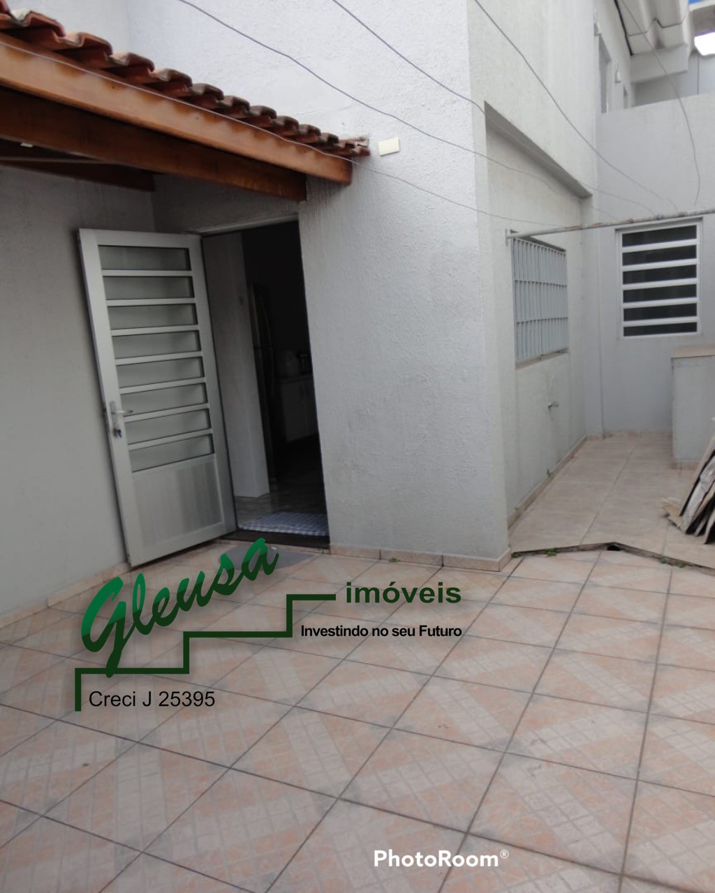 Casa à venda com 3 quartos, 67m² - Foto 5