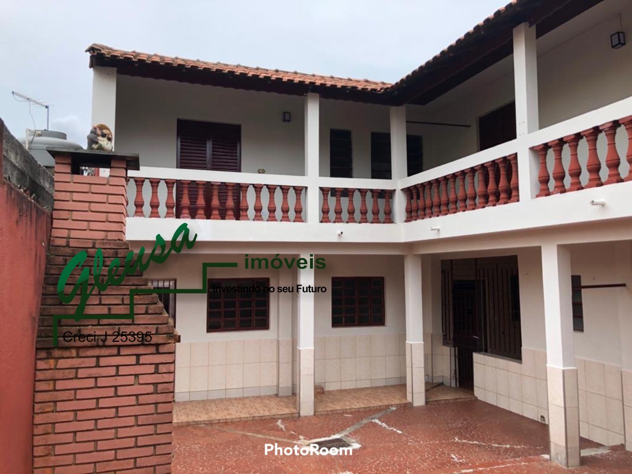 Casa à venda com 4 quartos, 103m² - Foto 1