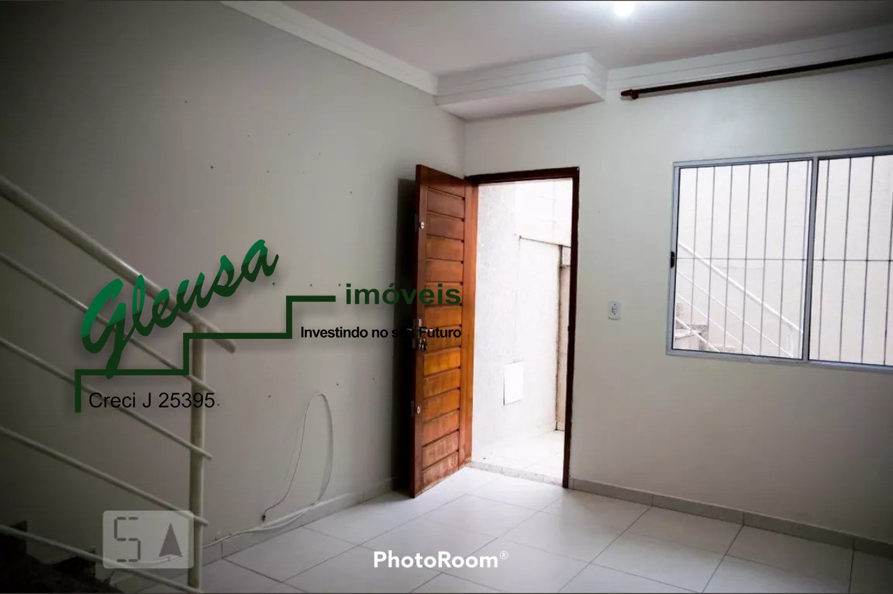 Casa à venda com 2 quartos, 55m² - Foto 5