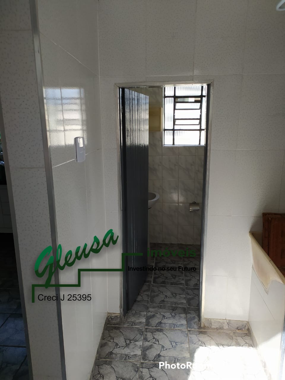 Casa à venda com 2 quartos, 250m² - Foto 18