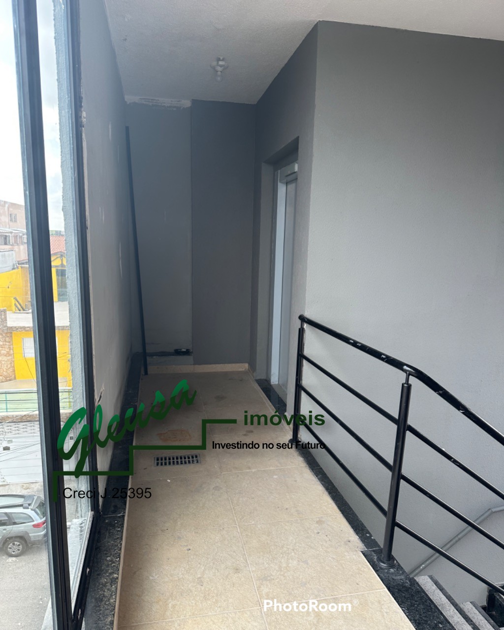 Apartamento à venda com 2 quartos, 33m² - Foto 21