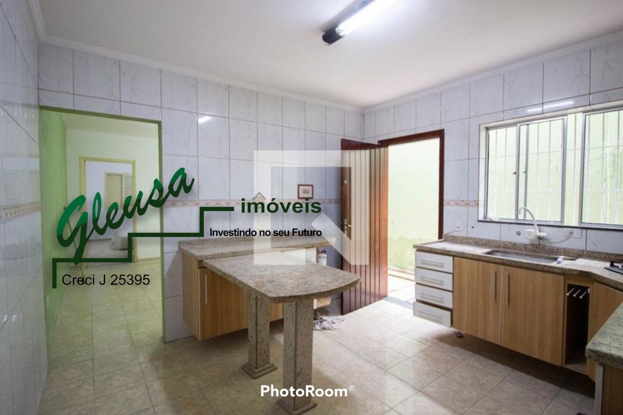 Casa à venda com 2 quartos, 180m² - Foto 6