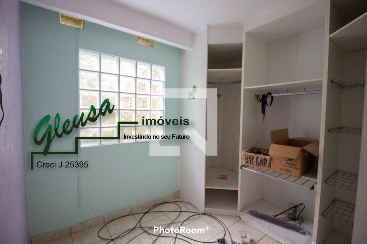 Casa à venda com 2 quartos, 180m² - Foto 11