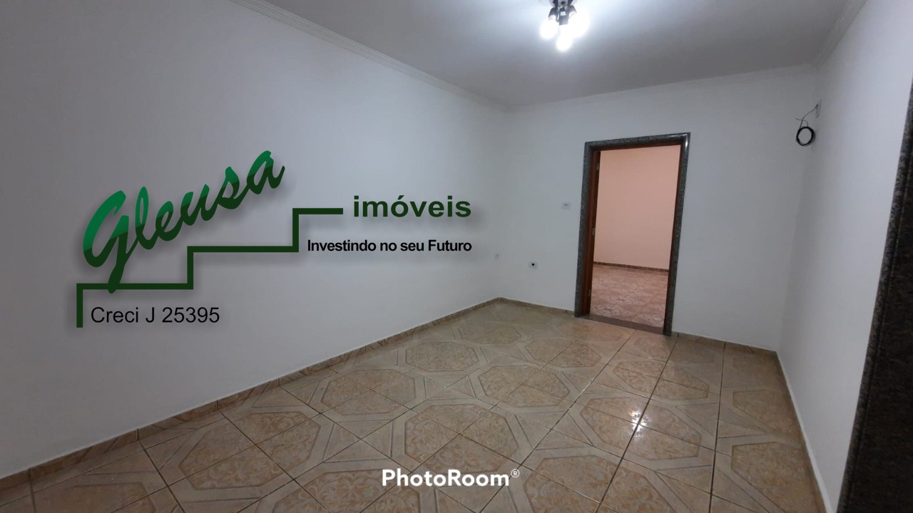 Casa para alugar com 2 quartos, 40m² - Foto 11