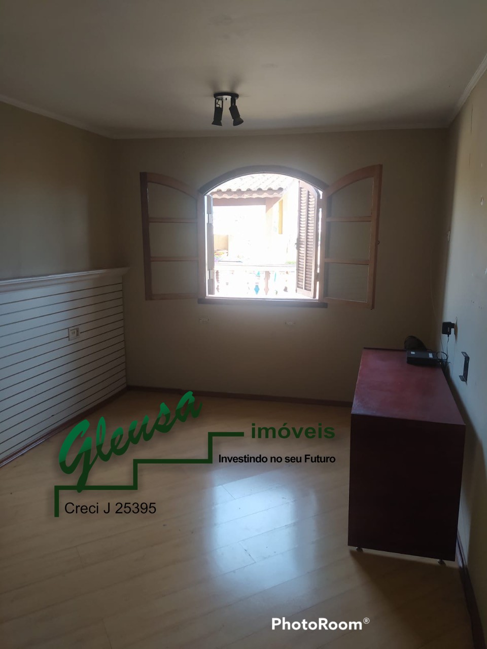 Casa à venda com 4 quartos, 210m² - Foto 13