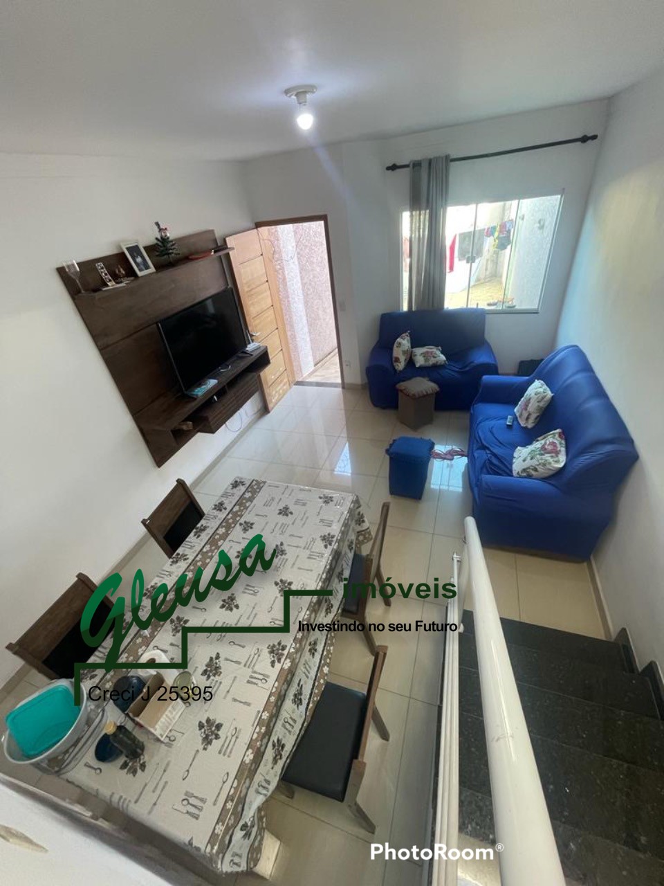 Casa à venda com 2 quartos, 63m² - Foto 4