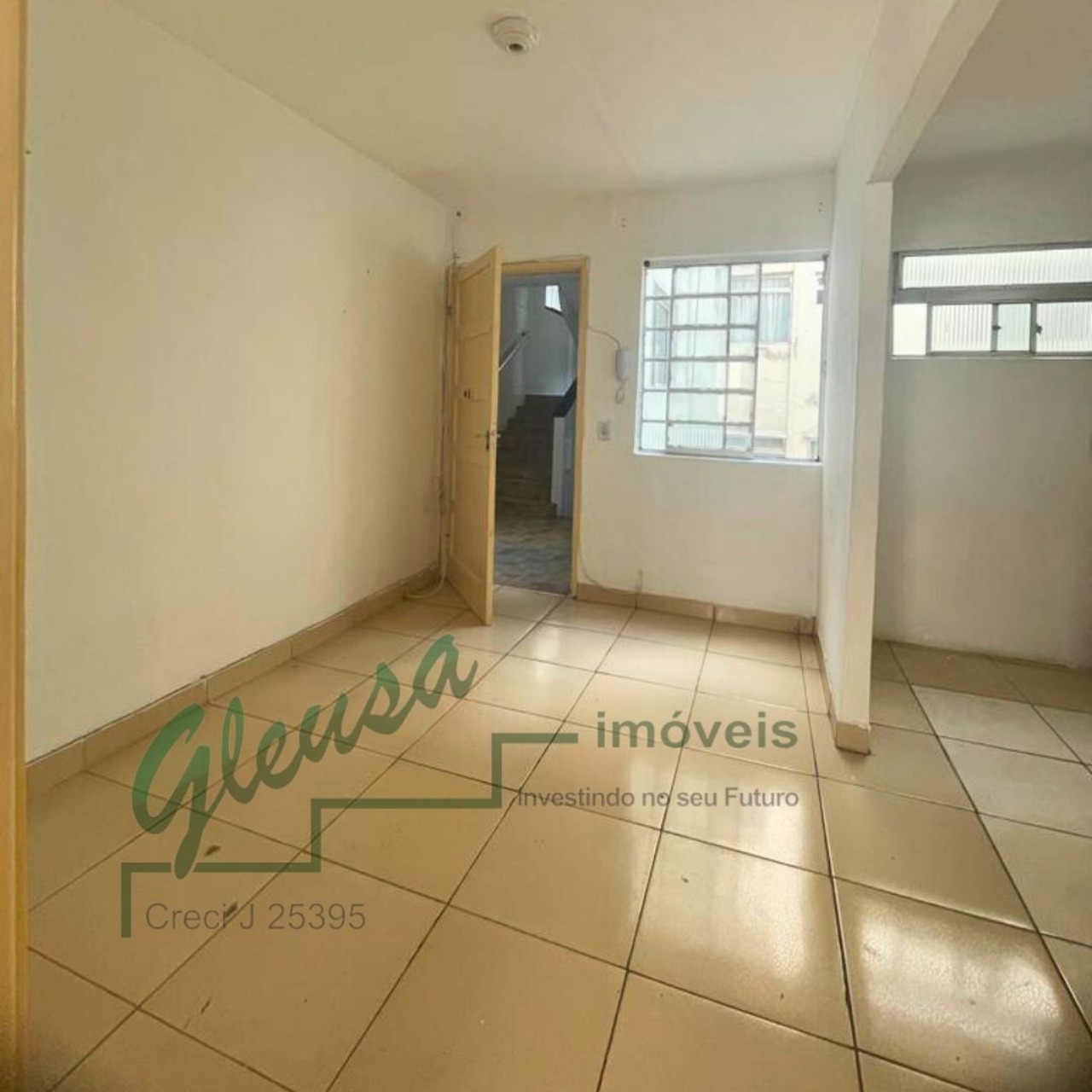 Apartamento à venda com 2 quartos, 46m² - Foto 2