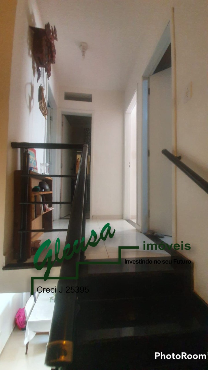 Casa à venda com 3 quartos, 69m² - Foto 27