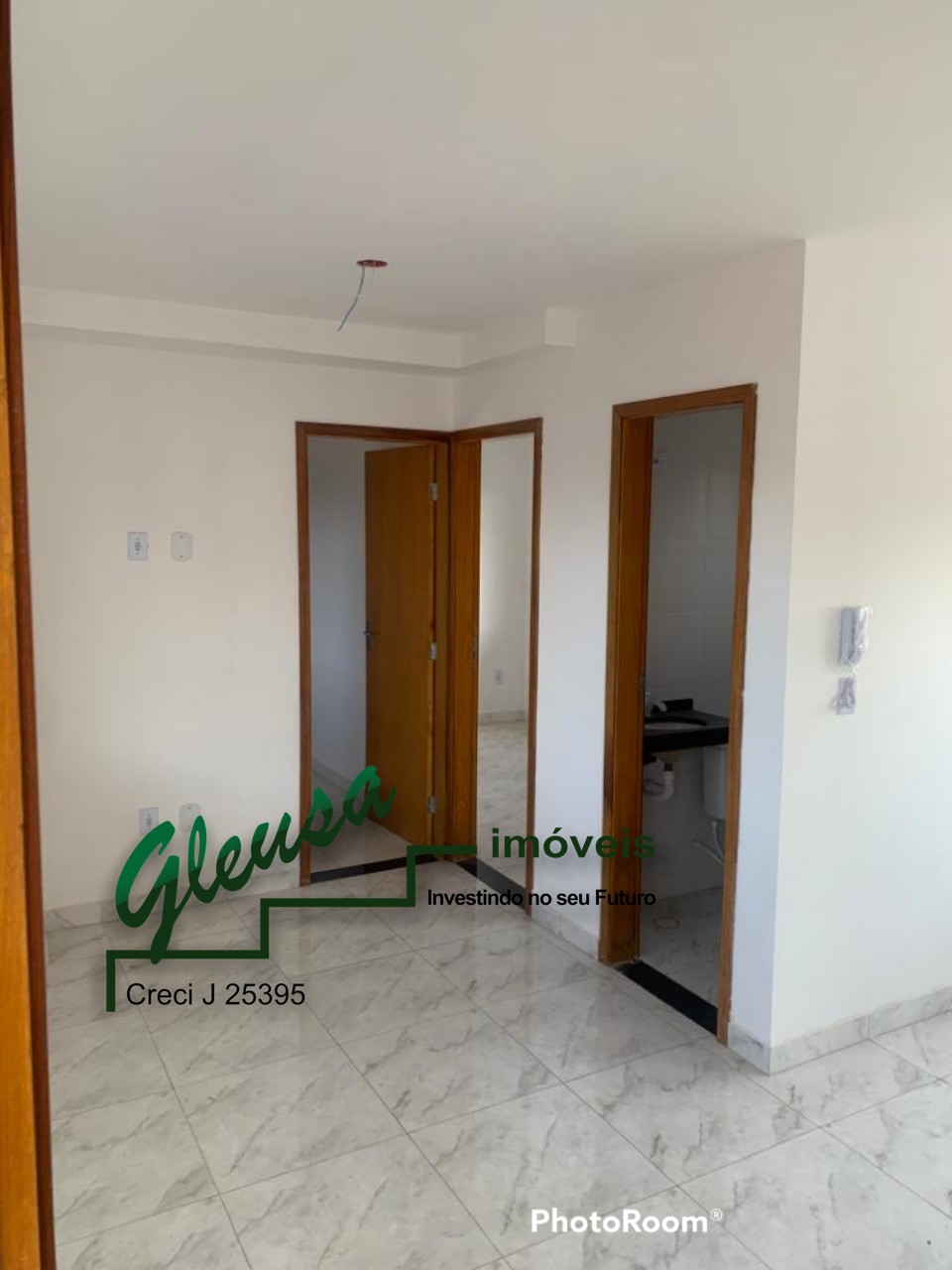 Apartamento à venda com 2 quartos, 44m² - Foto 2