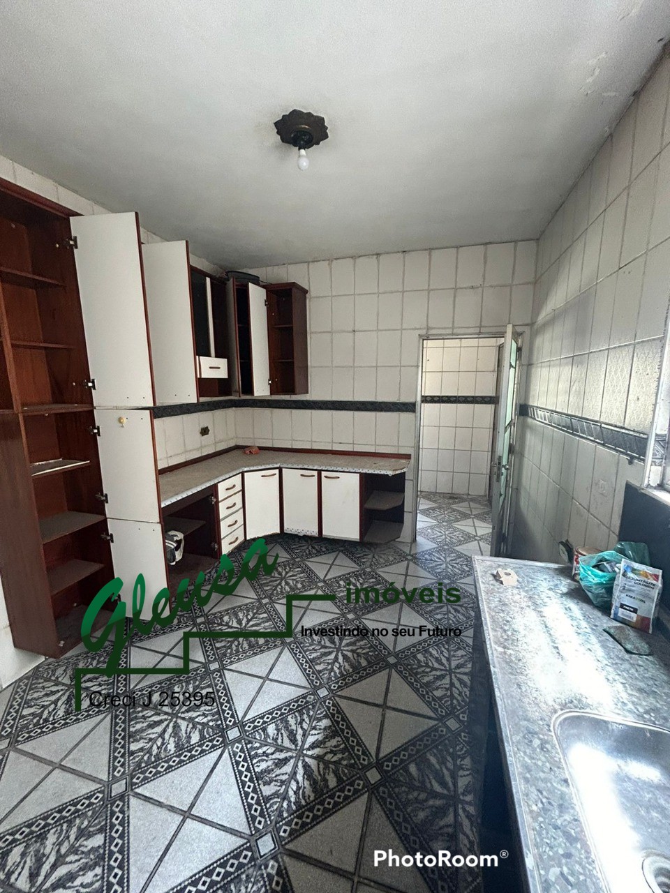 Casa à venda com 3 quartos, 250m² - Foto 15