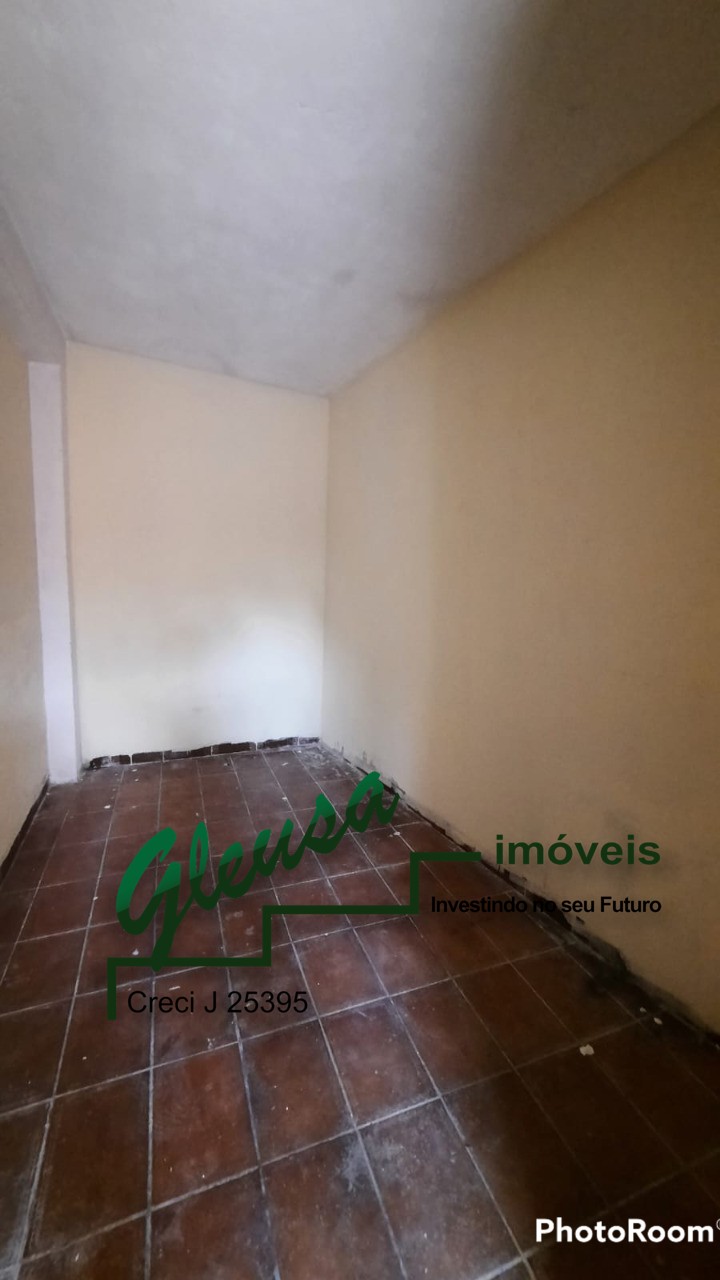 Casa para alugar com 3 quartos, 90m² - Foto 21