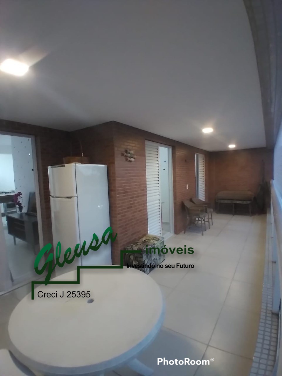 Apartamento à venda com 2 quartos, 80m² - Foto 3