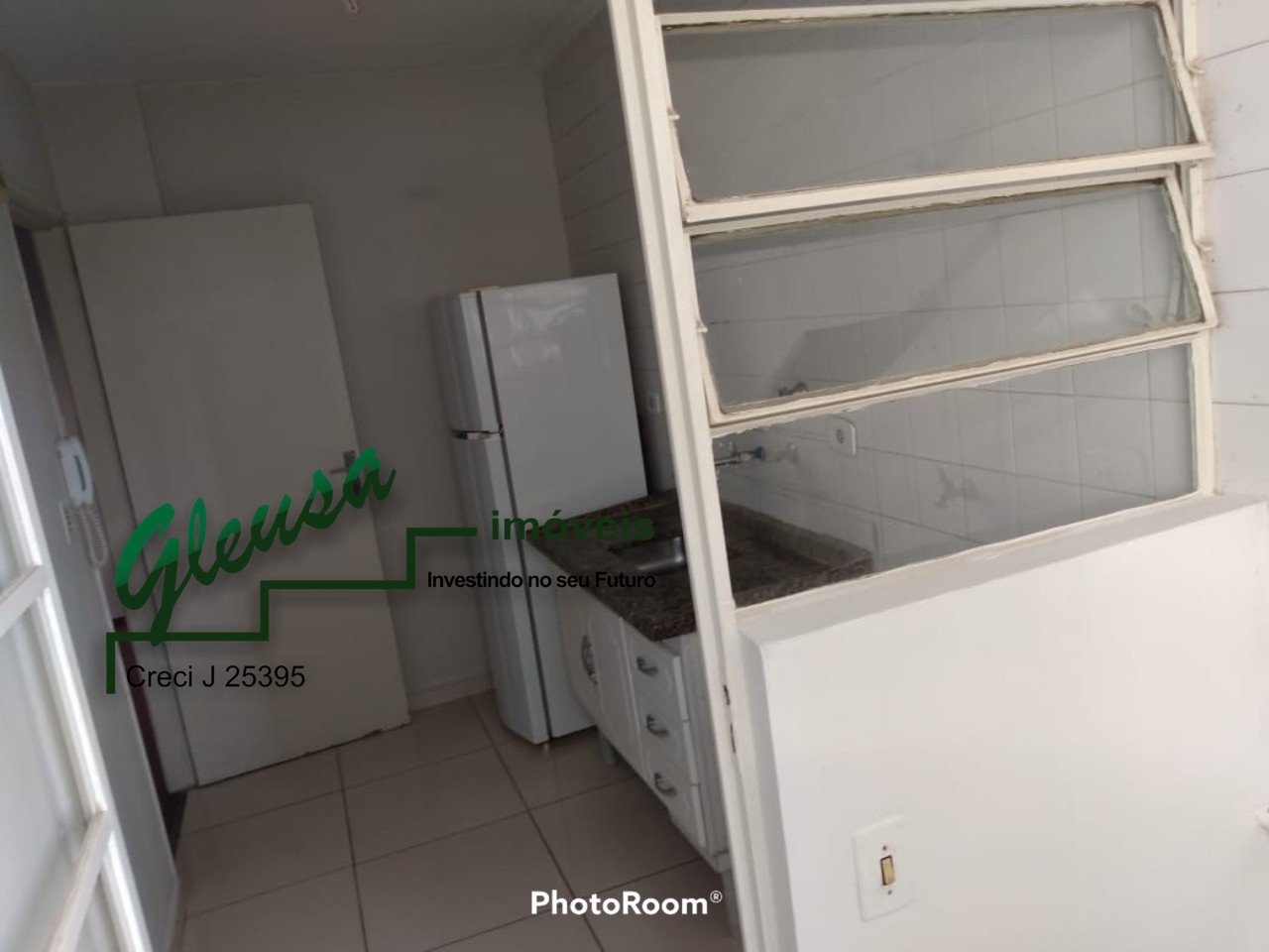 Apartamento à venda com 2 quartos, 64m² - Foto 5