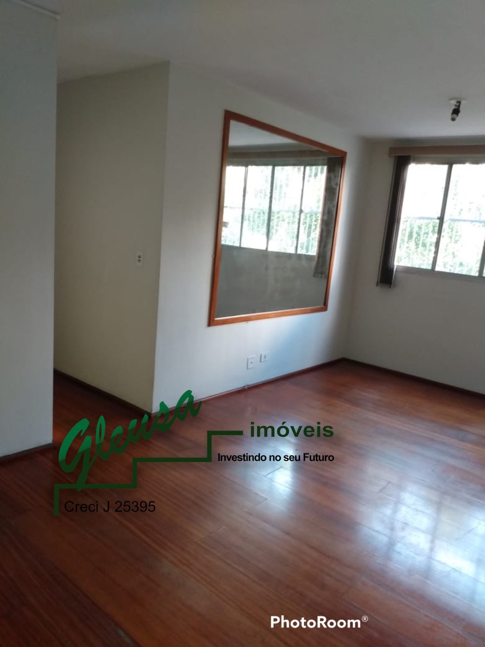 Apartamento à venda com 2 quartos, 64m² - Foto 3