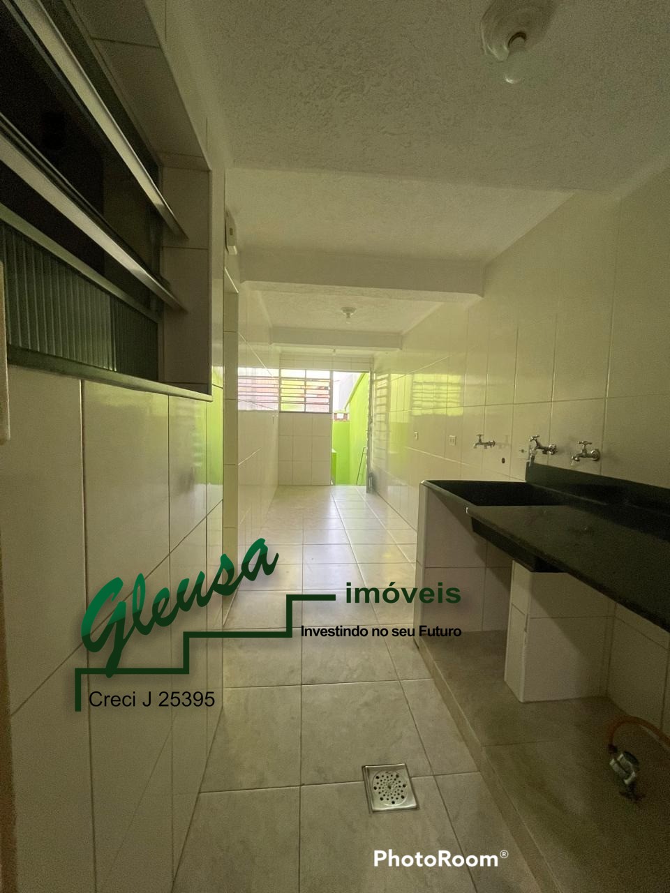 Casa para alugar com 2 quartos, 100m² - Foto 15