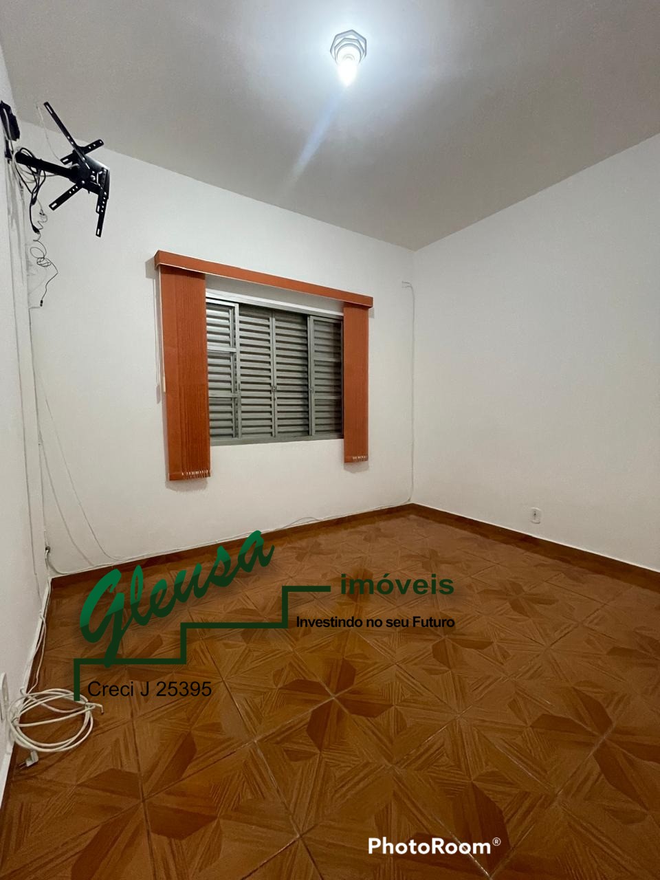 Casa para alugar com 2 quartos, 100m² - Foto 13