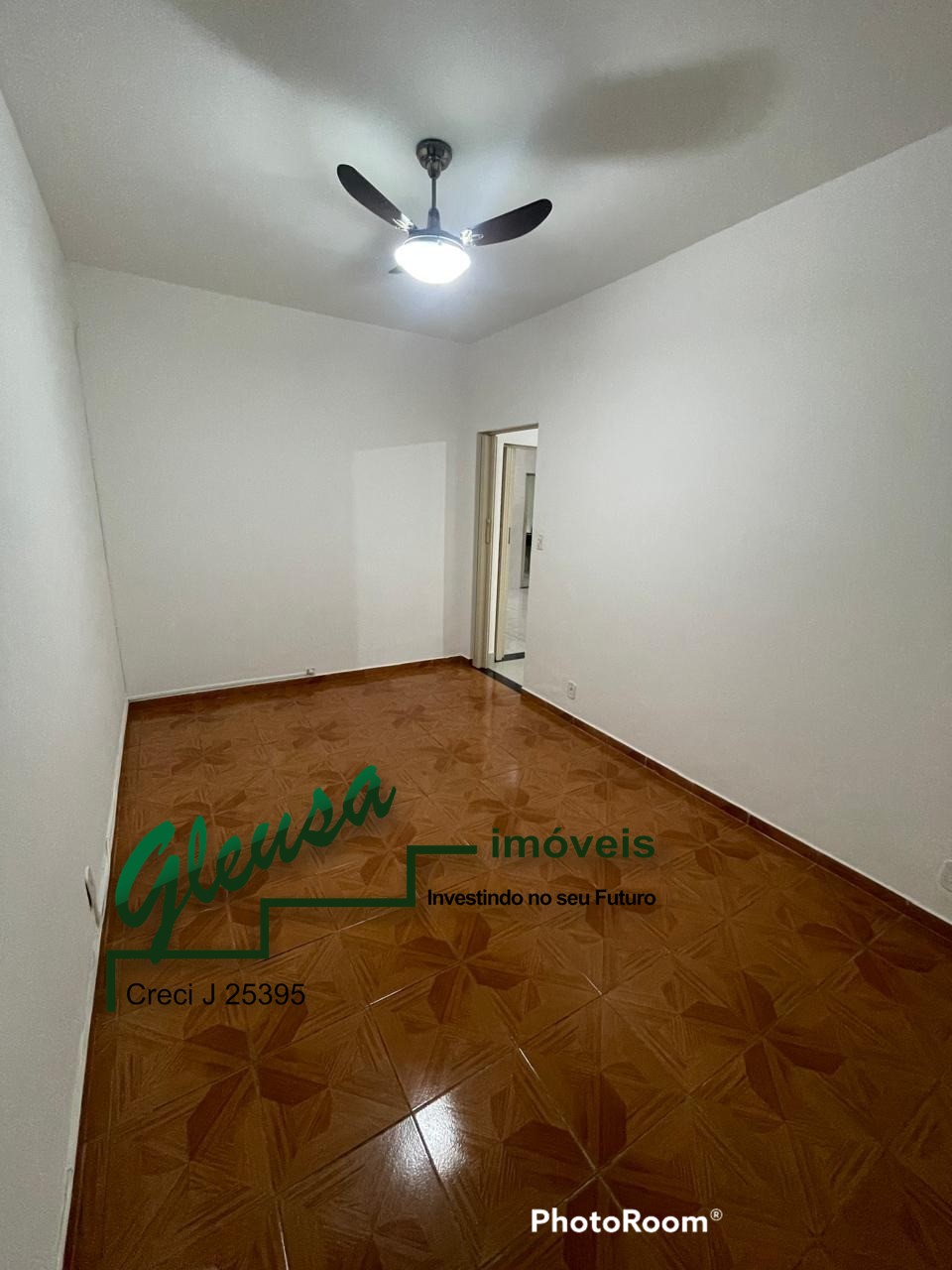 Casa para alugar com 2 quartos, 100m² - Foto 12