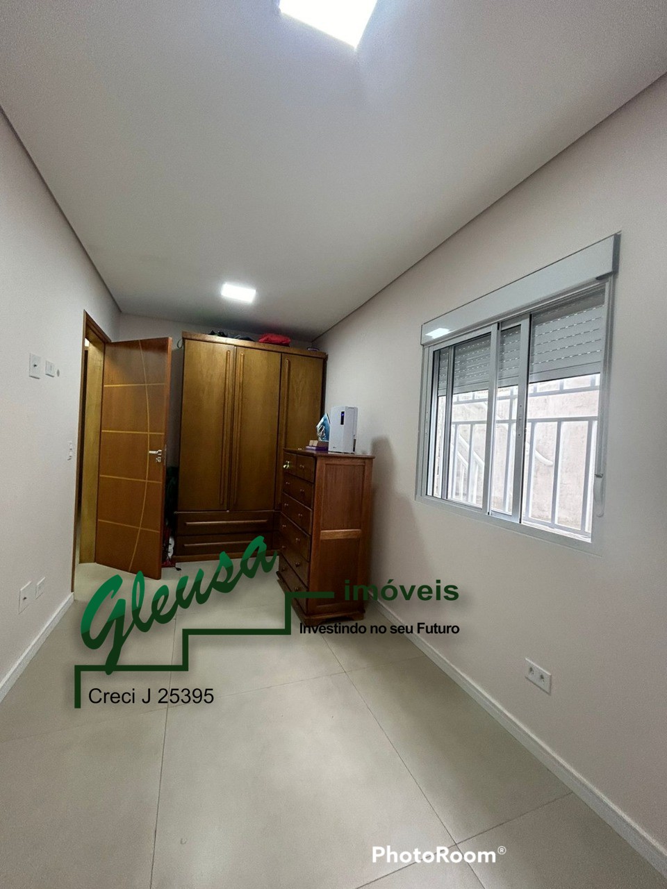 Casa à venda com 3 quartos, 100m² - Foto 24