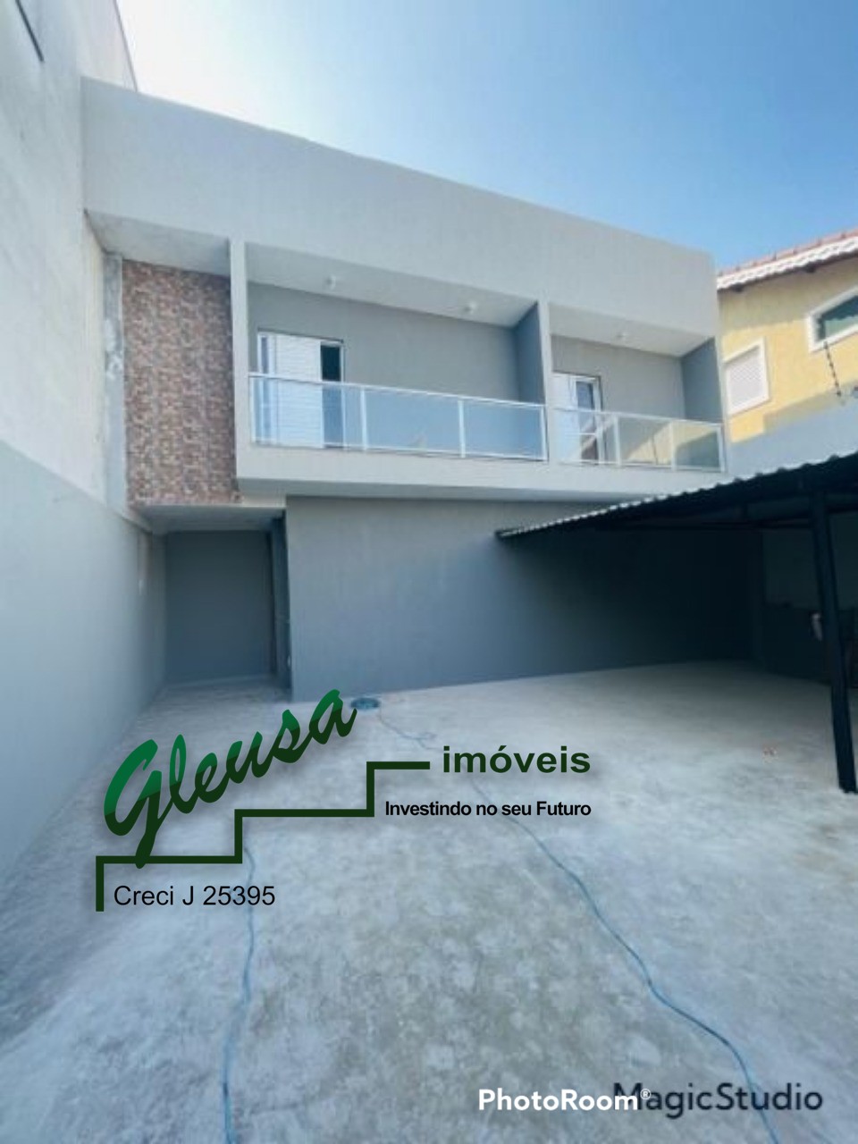 Casa à venda com 2 quartos, 64m² - Foto 1