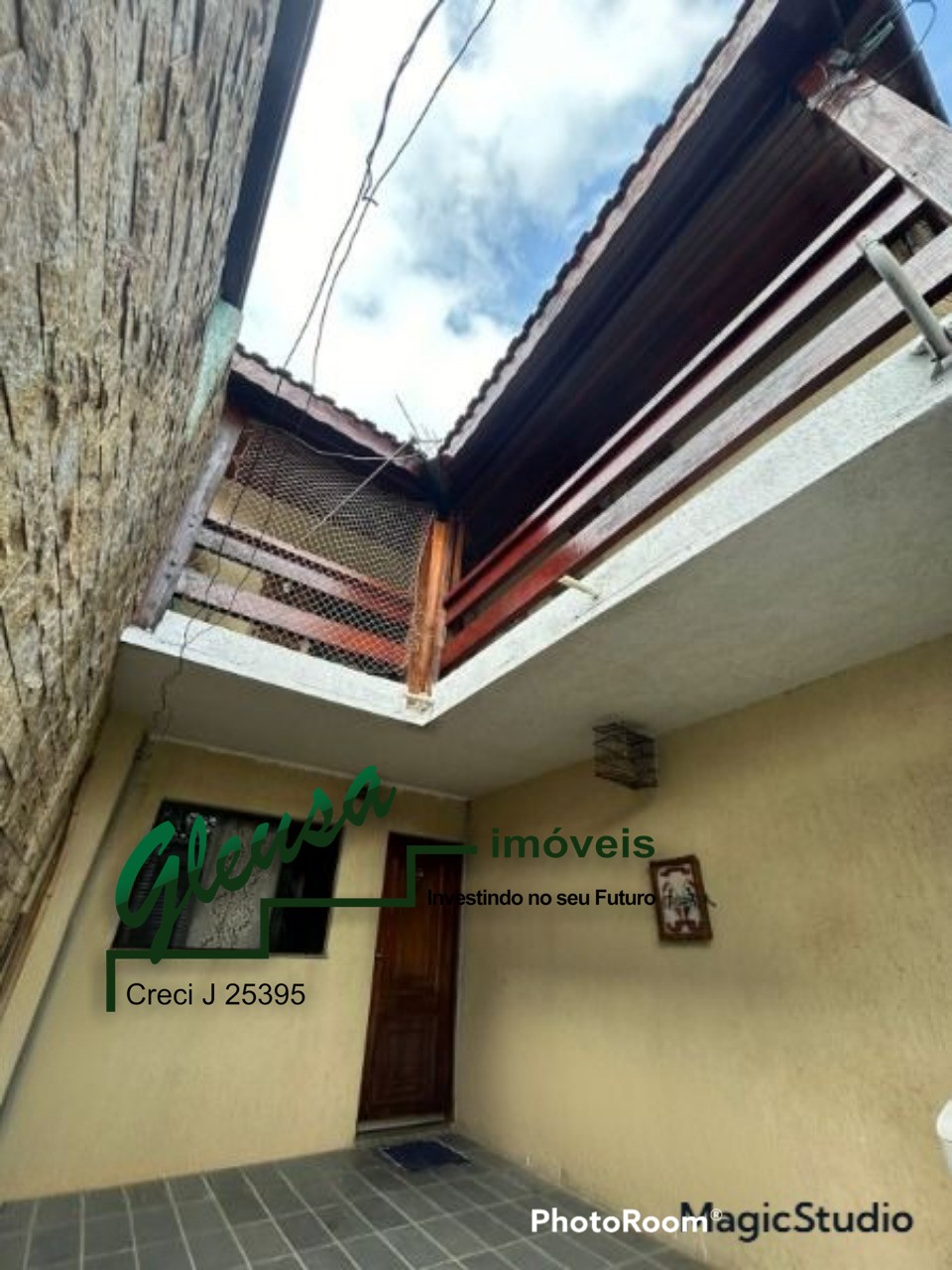 Casa à venda com 3 quartos, 96m² - Foto 2