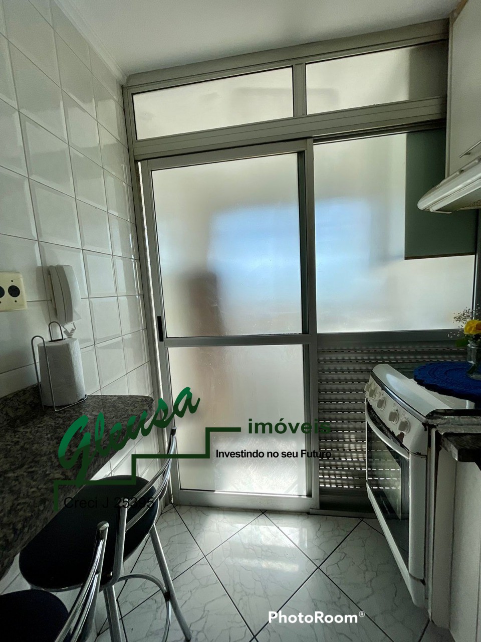 Apartamento à venda com 2 quartos, 49m² - Foto 13