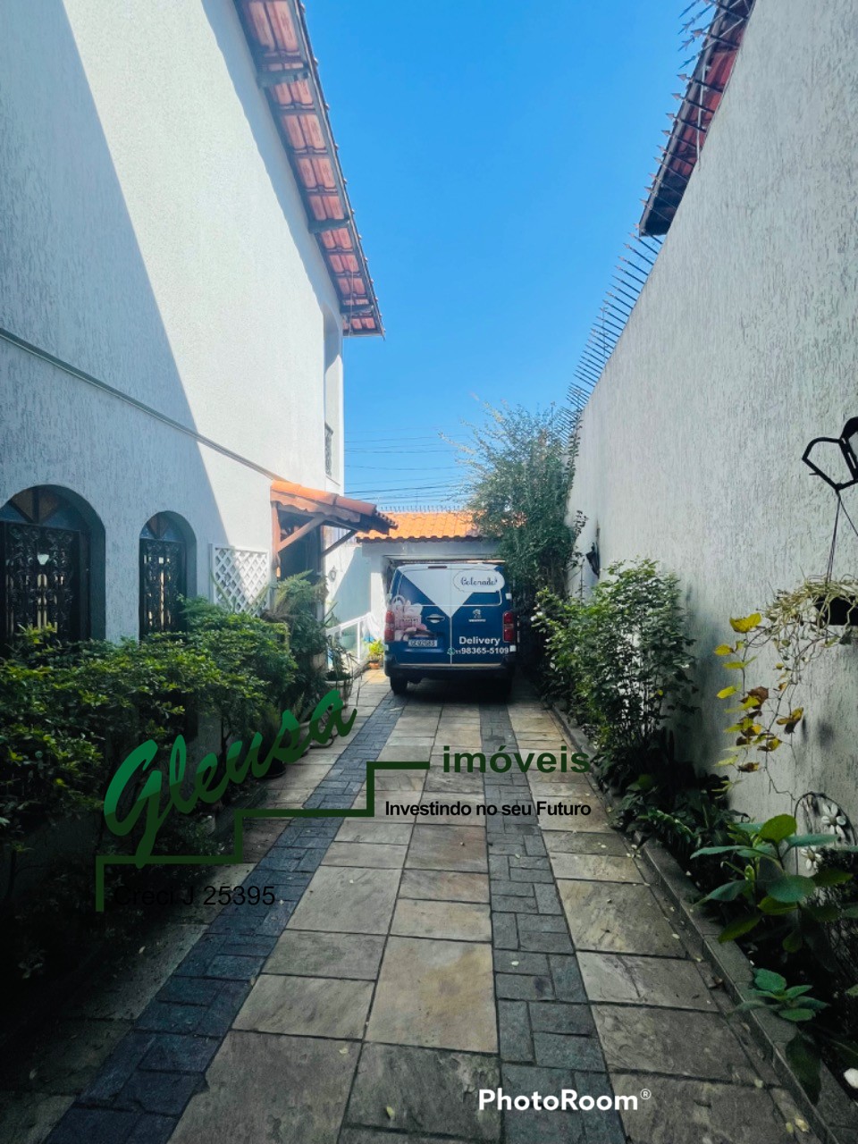 Casa à venda com 3 quartos, 325m² - Foto 7