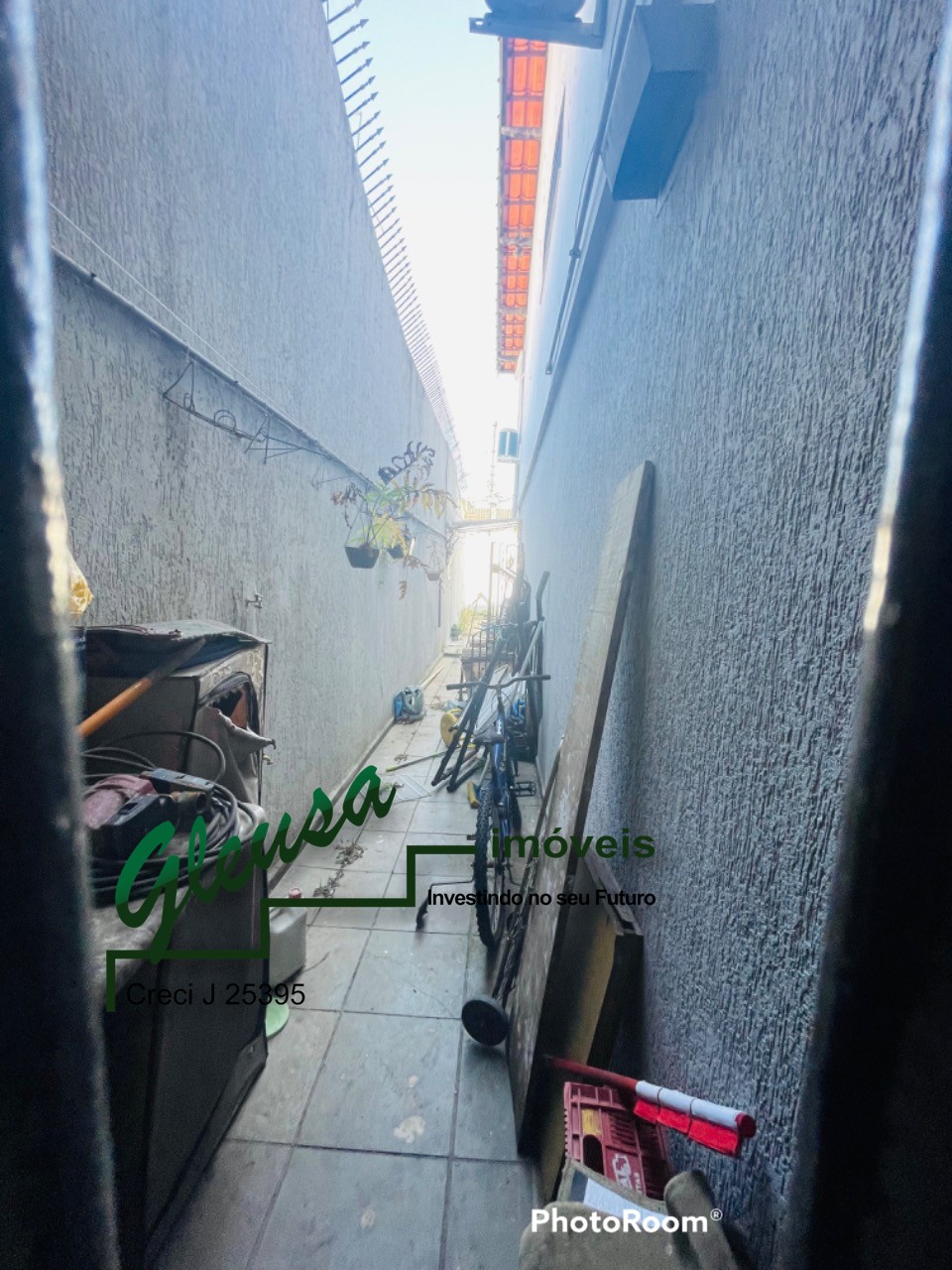 Casa à venda com 3 quartos, 325m² - Foto 9