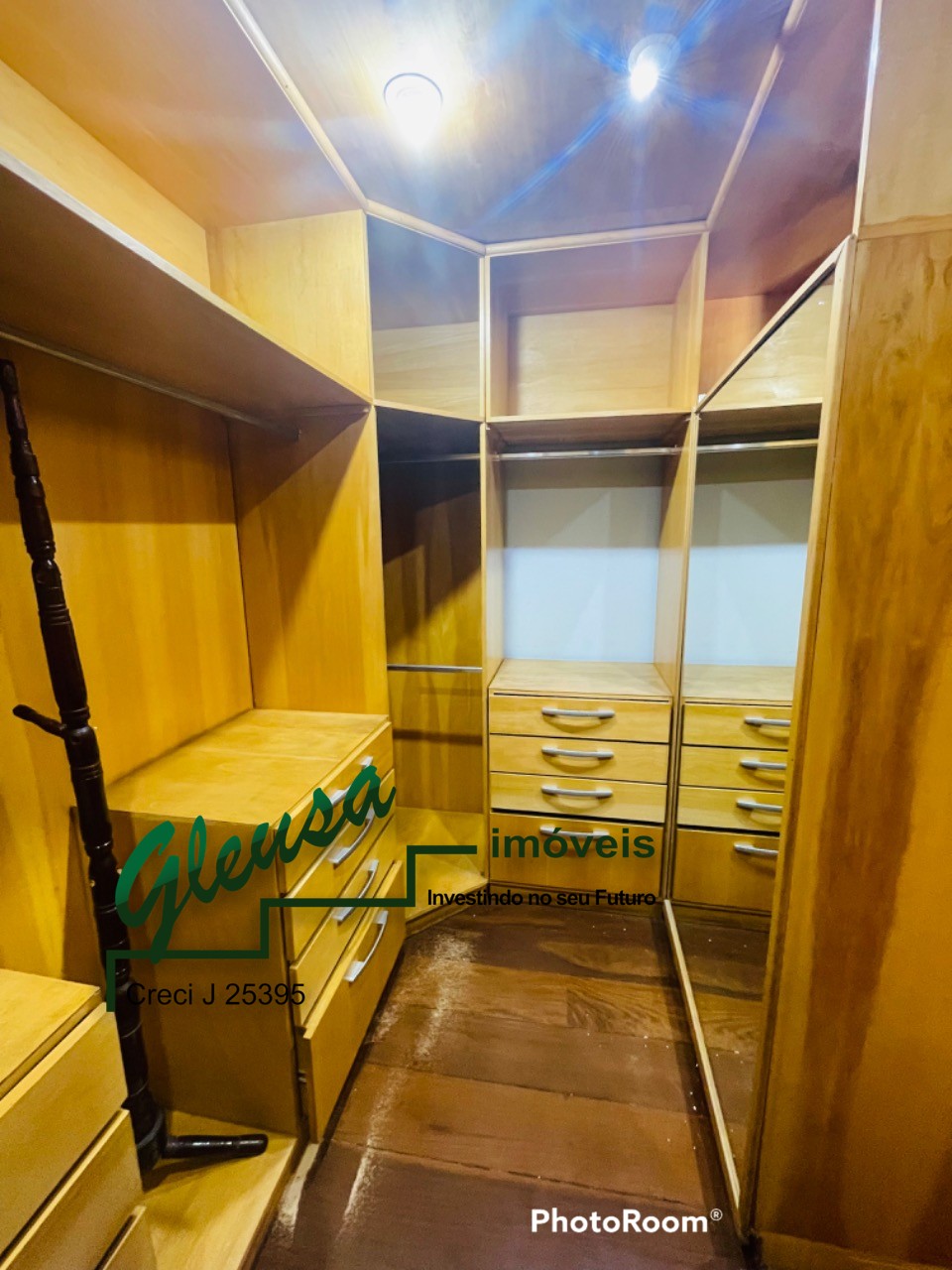 Casa à venda com 3 quartos, 325m² - Foto 40