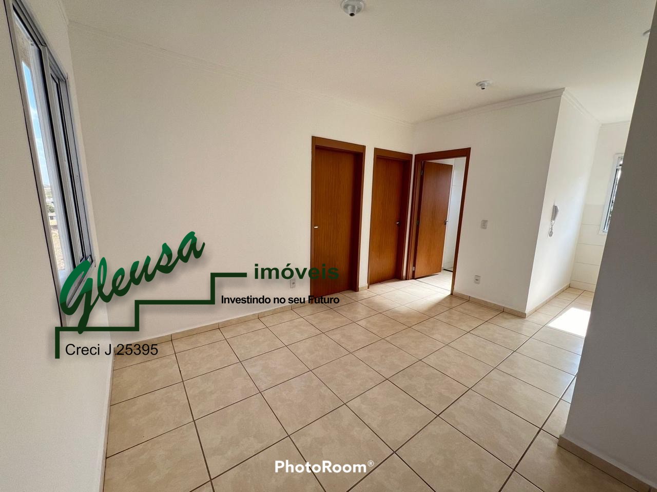 Apartamento à venda com 2 quartos, 43m² - Foto 2