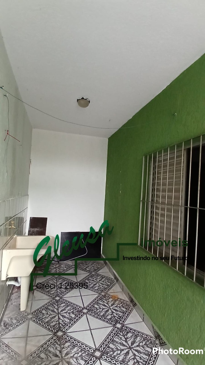 Casa para alugar com 2 quartos, 75m² - Foto 10