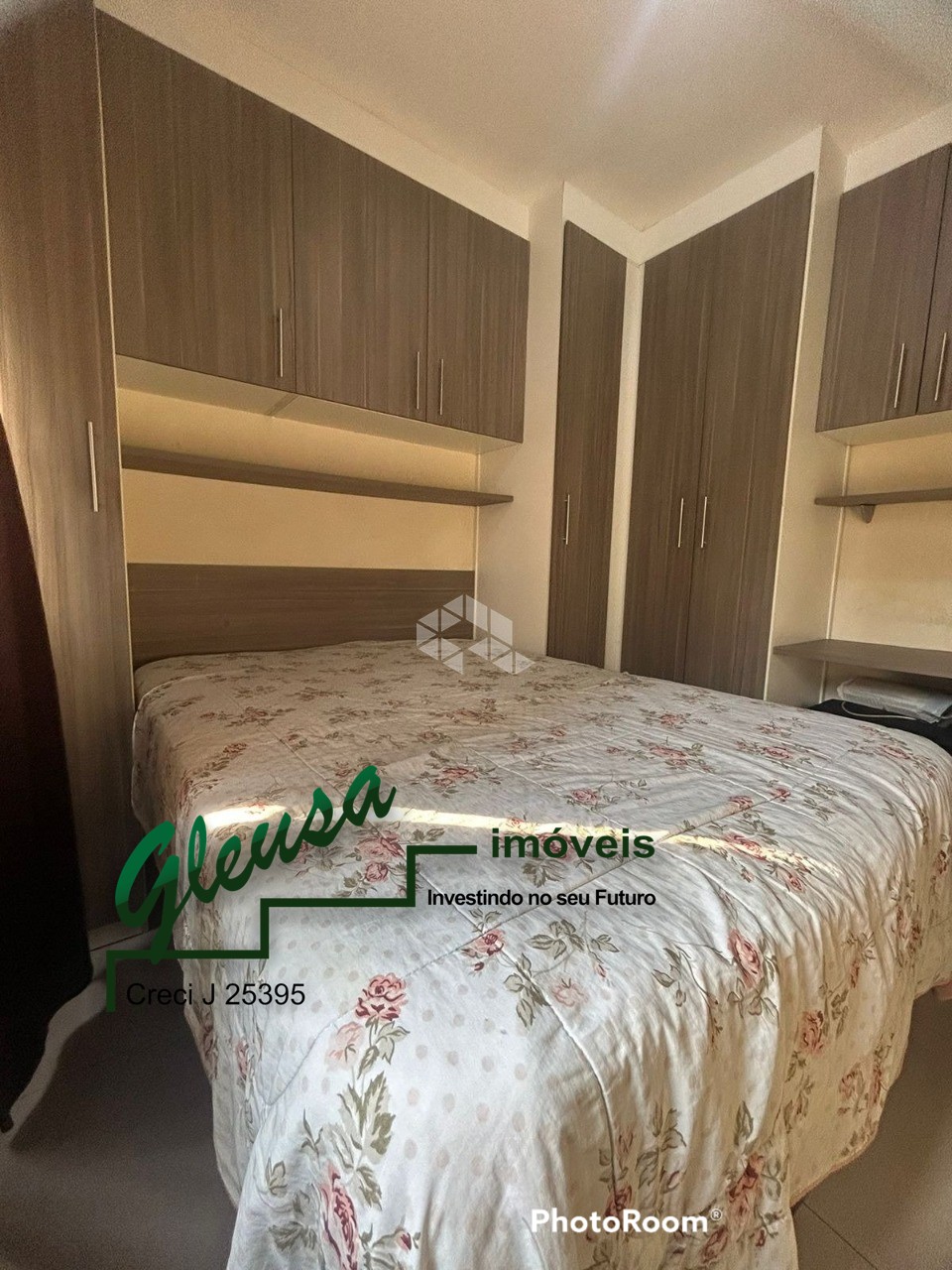 Apartamento à venda com 2 quartos, 68m² - Foto 2