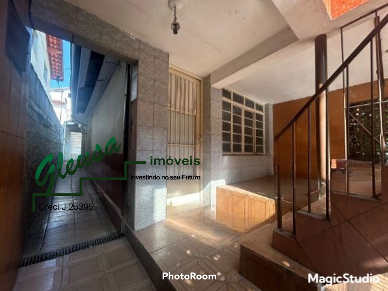 Casa à venda com 2 quartos, 110m² - Foto 2